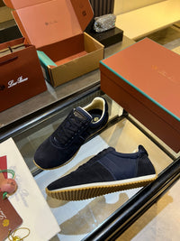 Fast Walk Sneakers