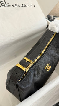 26B Hobo Bag