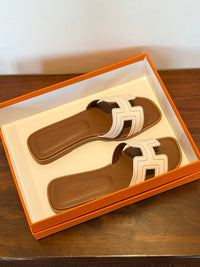 Oran Sandals