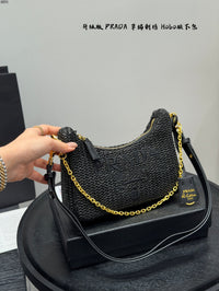 Re-Edition Crochet Shoulder Bag
