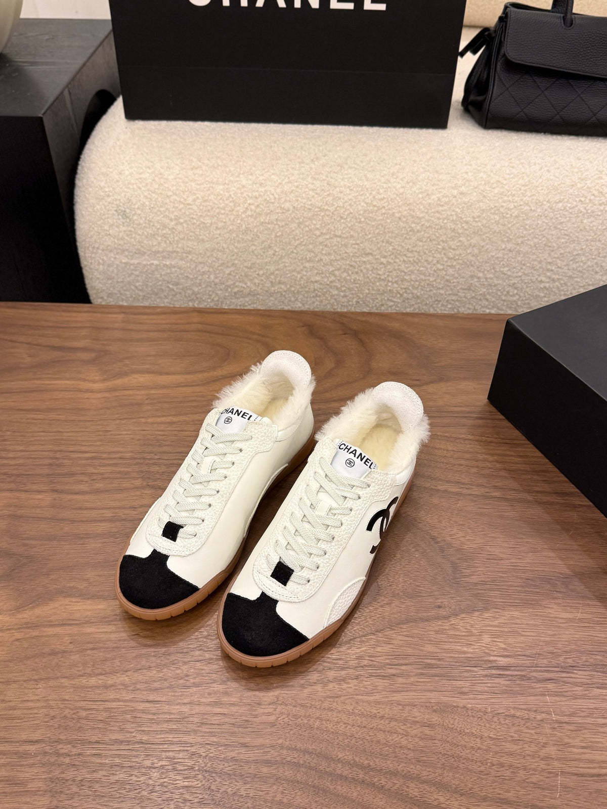 26S Logo Sneakers