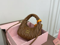 Wander Shoulder Bag