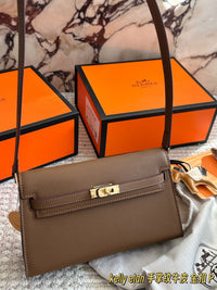 Kelly Classique To Go Wallet