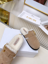 Médaillon Buckle Mules