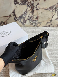 Logo Plaque Leather Shoulder Bag