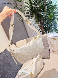 Groove Shoulder Bag