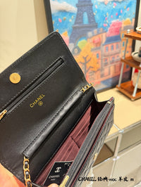 Wallet on Chain Lambskin Leather