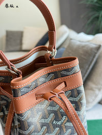 Petit Flot Mini Bucket Bag