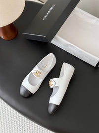 26B Mary Jane Ballet Flats