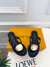 Treasure Thong Sandals
