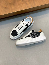 Beverly Hills Sneakers
