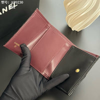 Small Flap Wallet