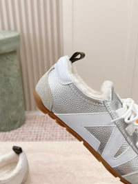 26S Sneakerina