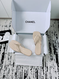 26A Times Square Thong Sandals