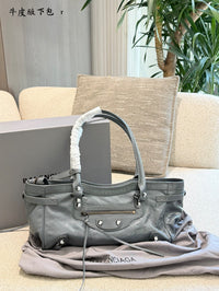 Le City Shoulder Bag