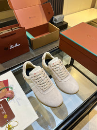 Fast Walk Sneakers