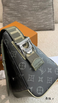 Courrier Messenger Bag