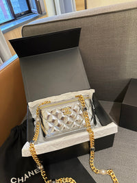 Vanity Case with Chain