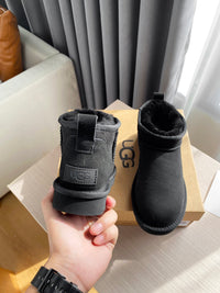 Classic Ultra Mini Boots