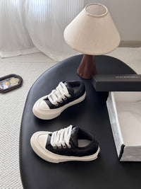 26B Logo Sneakers