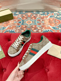 Low Top Sneakers