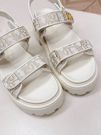 Dioract Platform Sandals