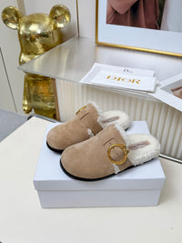 Médaillon Buckle Mules