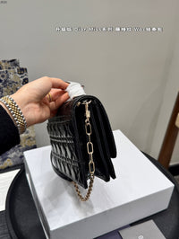 Miss Caro Cannage WOC Chain Bag