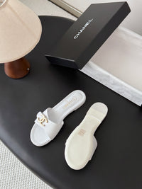 26B Leather Sandals