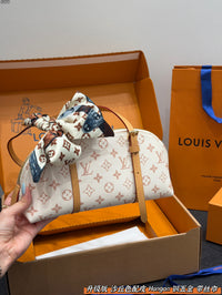 Squire East West Bag