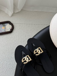 Rubber Thong Sandals