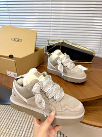 Lowmel Sneakers