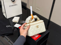 Long Vanity Case