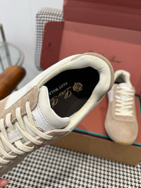 Fast Walk Sneakers