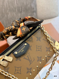 Vanity Pouch Trunk Bag
