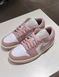 Jordan 1 Low Pink