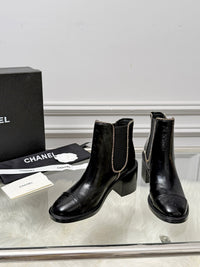 Logo Chelsea Boots