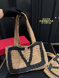 Garavani Viva Crochet Tote Bag