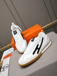 Trail Sneakers