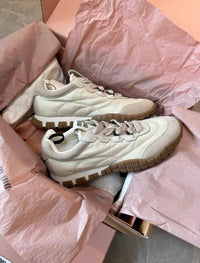 Gymnasium Sneakers