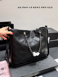 Chain Hobo Shoulder Bag