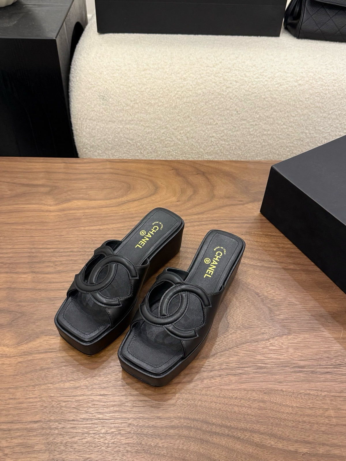 26S Platform Sandals