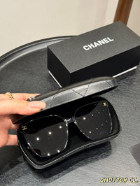5559 Rectangle Logo Sunglasses