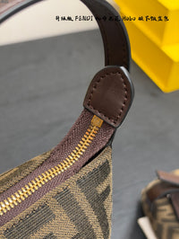 Jacquard Vanity Pouch