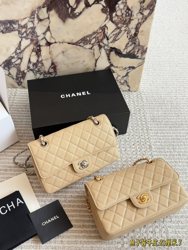 Classic Flap Bag 23