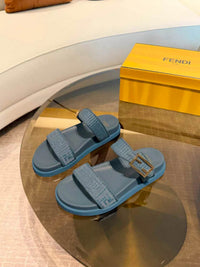 Feel Slide Sandals