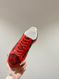 Low Top Sneakers