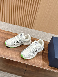 B30 Sneakers