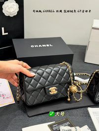 Mini Pearl Crush Classic Flap Bag