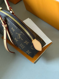 Squire East West Bag